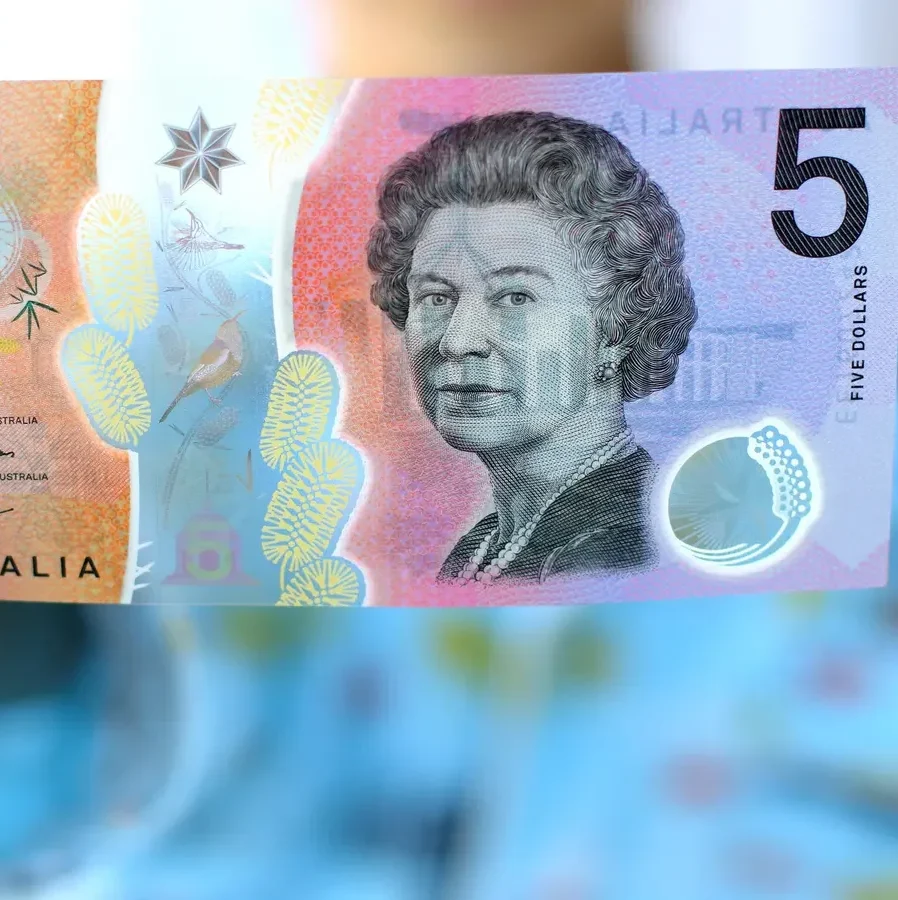 Australian 5 dollar note